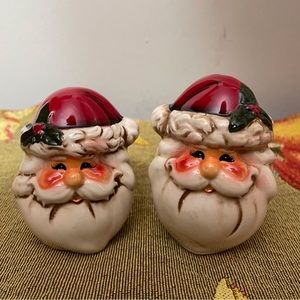 Ceramic Santa Claus Heads Christmas Salt and Pepper Shakers